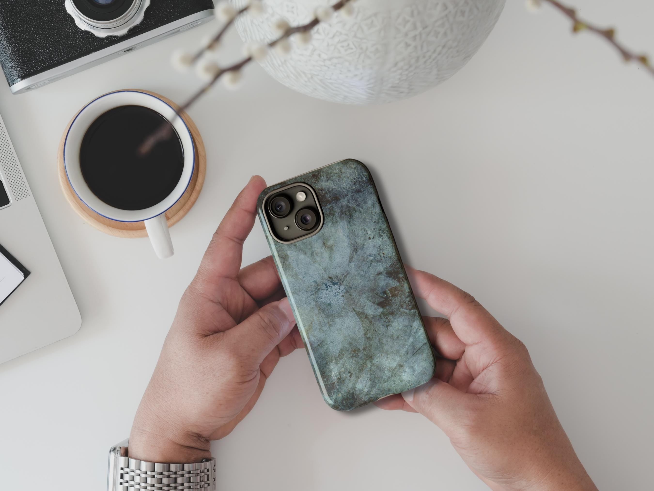 Abstract Floral Phone Case: Tough Protection, Wireless Charging