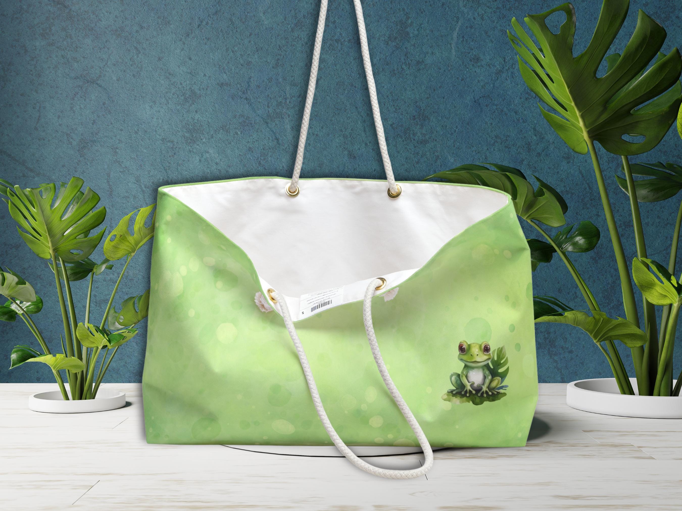Front of Tote: open view